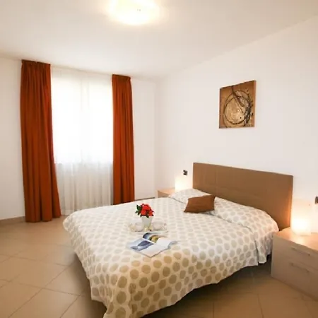 Casa Uliana アパート *